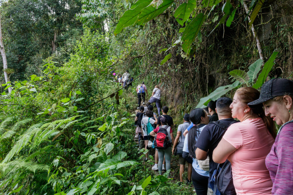 Fusacatán: Un Viaje a las Entrañas del Guardián de los Sutagaos 11