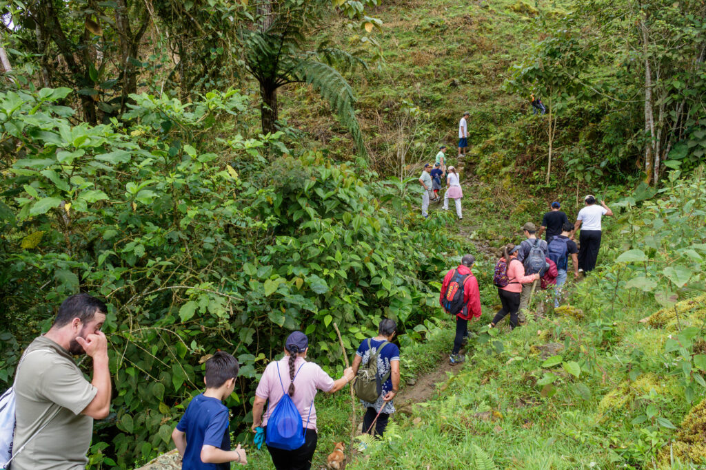 Fusacatán: Un Viaje a las Entrañas del Guardián de los Sutagaos 19